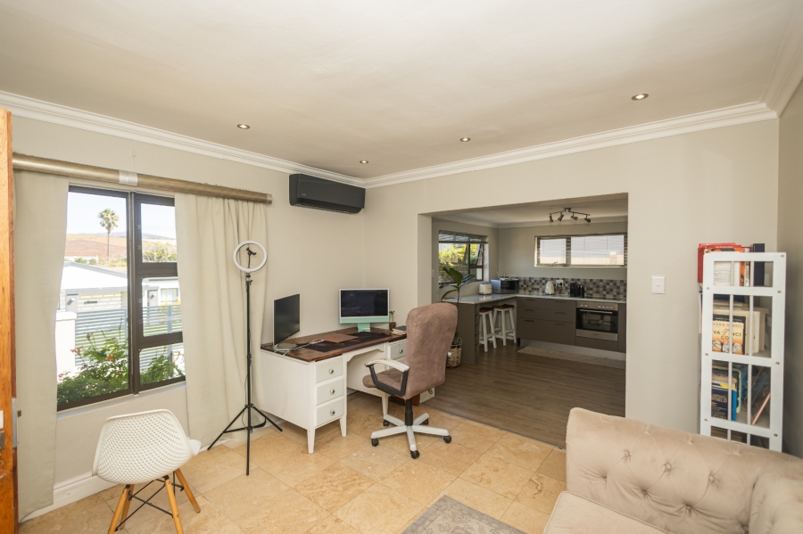 To Let 5 Bedroom Property for Rent in De Bron Western Cape